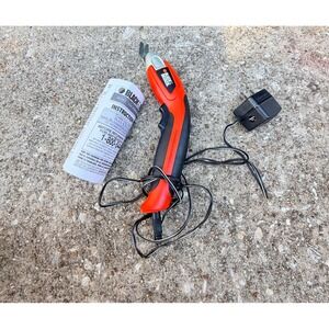 Black & Decker SZ360 3.6V Powered Scissors Cordless Electric Shears with Charger